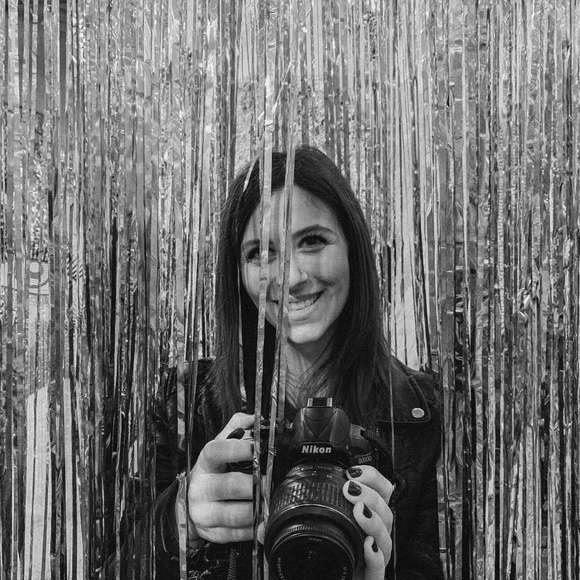 Meet your Posher, Celina - Picture 1 of 1